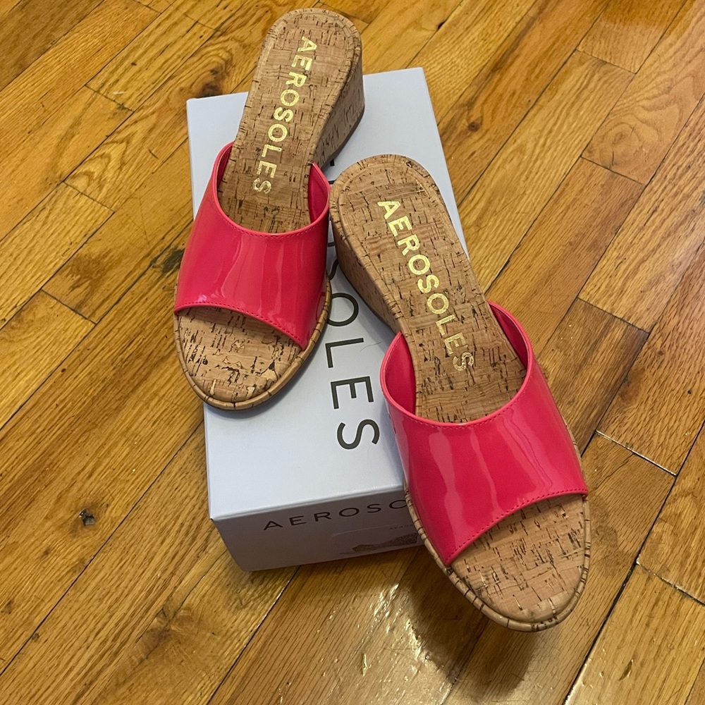 Aerosoles New Year Cipria Pink Patent Wedge Slide PU734 - Size 8